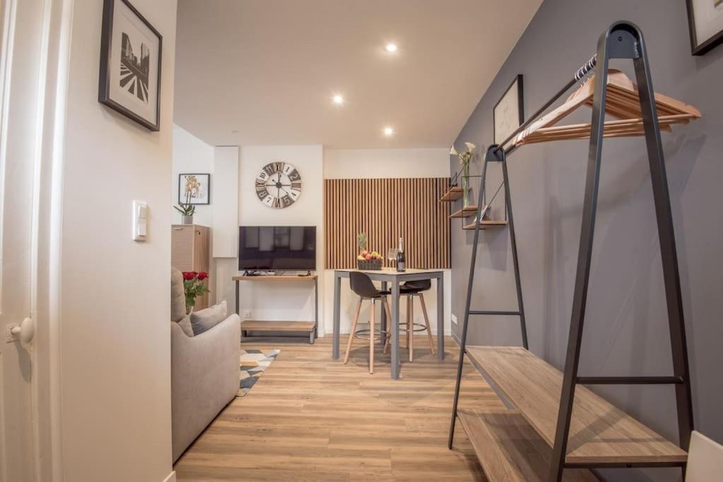 L'Espine Appartement Angers Buitenkant foto